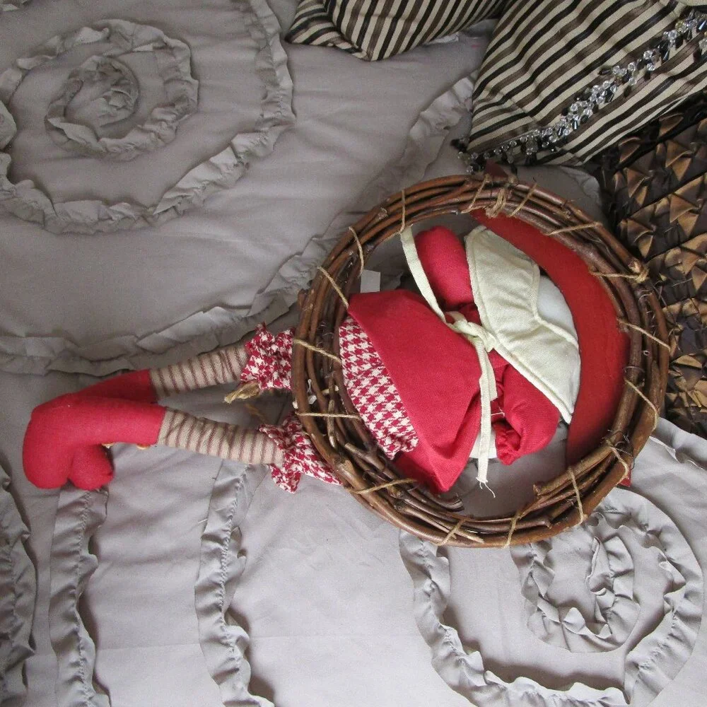 NWT angel door wreath